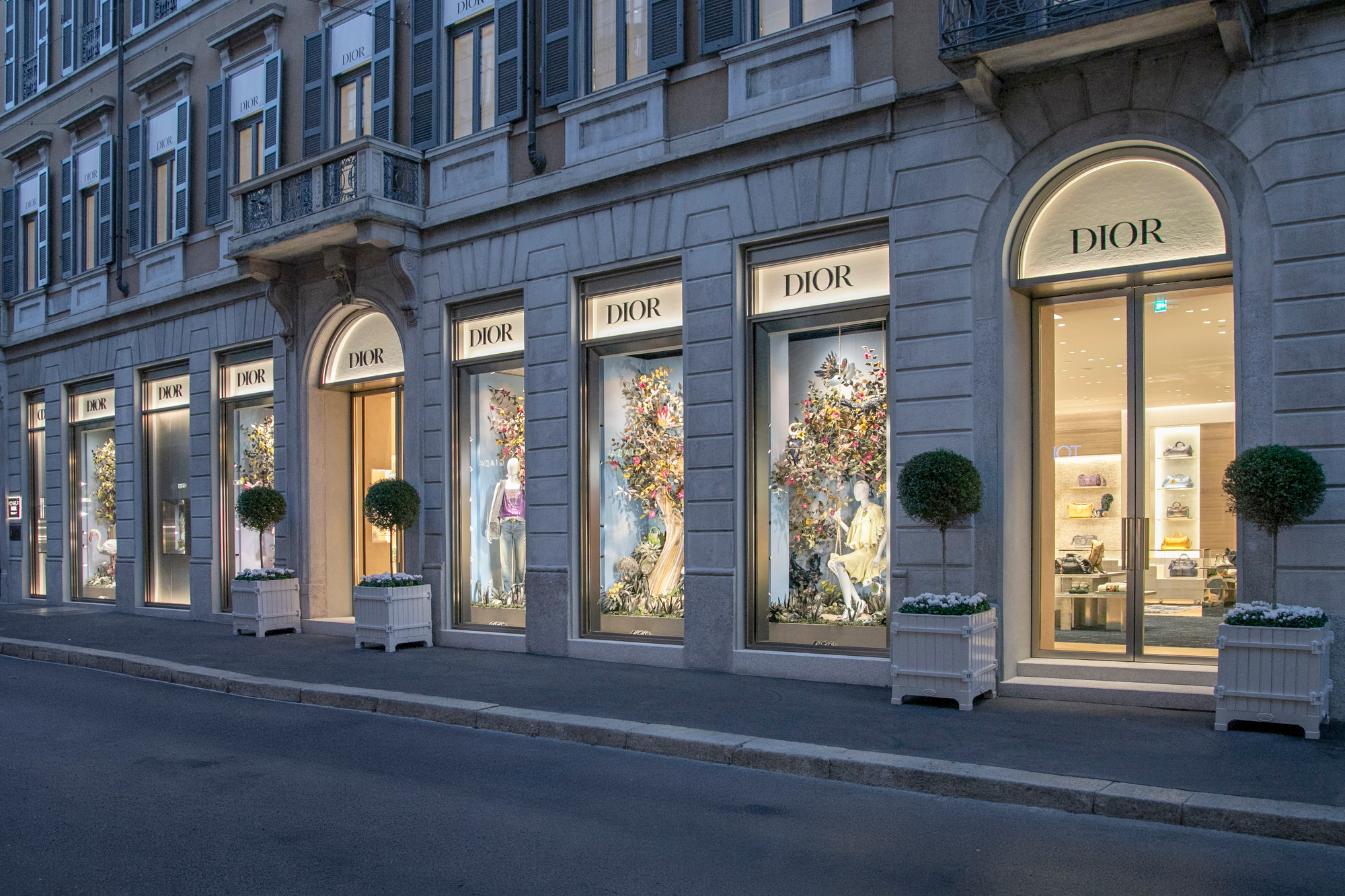Dior