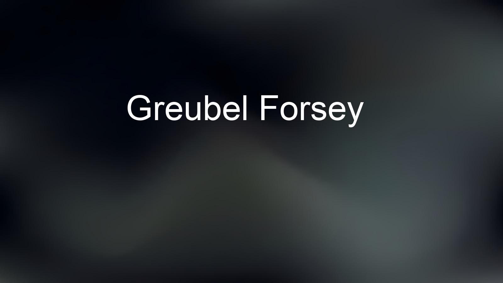 Greubel Forsey shrinks its GMT Balancier Convexe and adds a power reserve, in a 22-piece blue edition