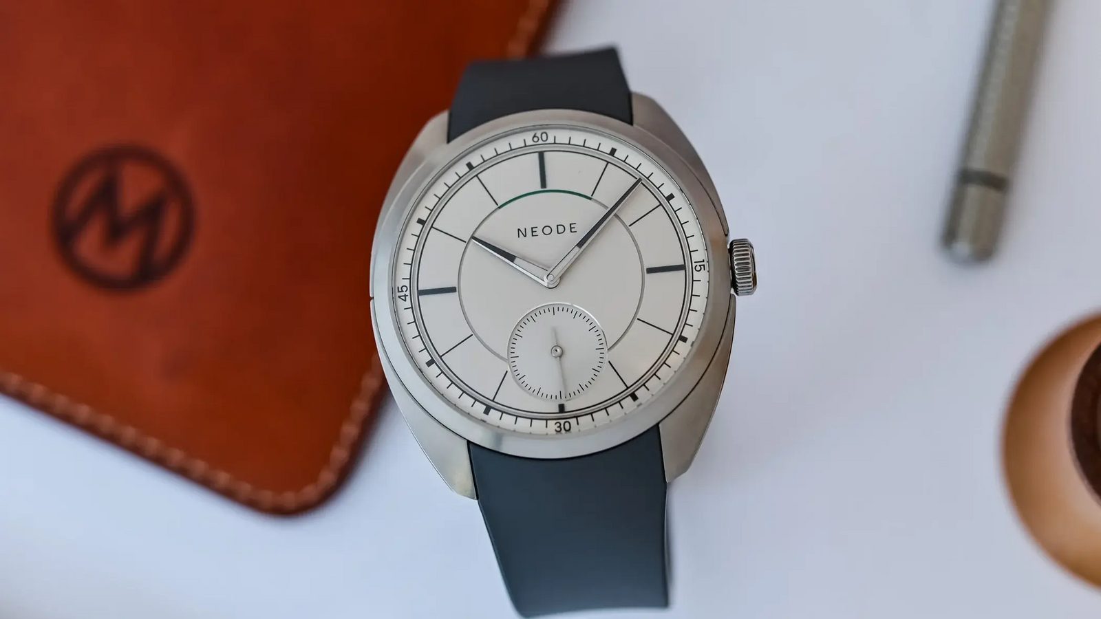 Neode debuts with the N01 First Edition, an architect-designed watch limited to 25 pieces