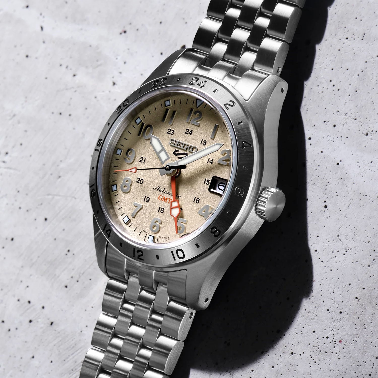 Seiko 5 Sports Field GMT