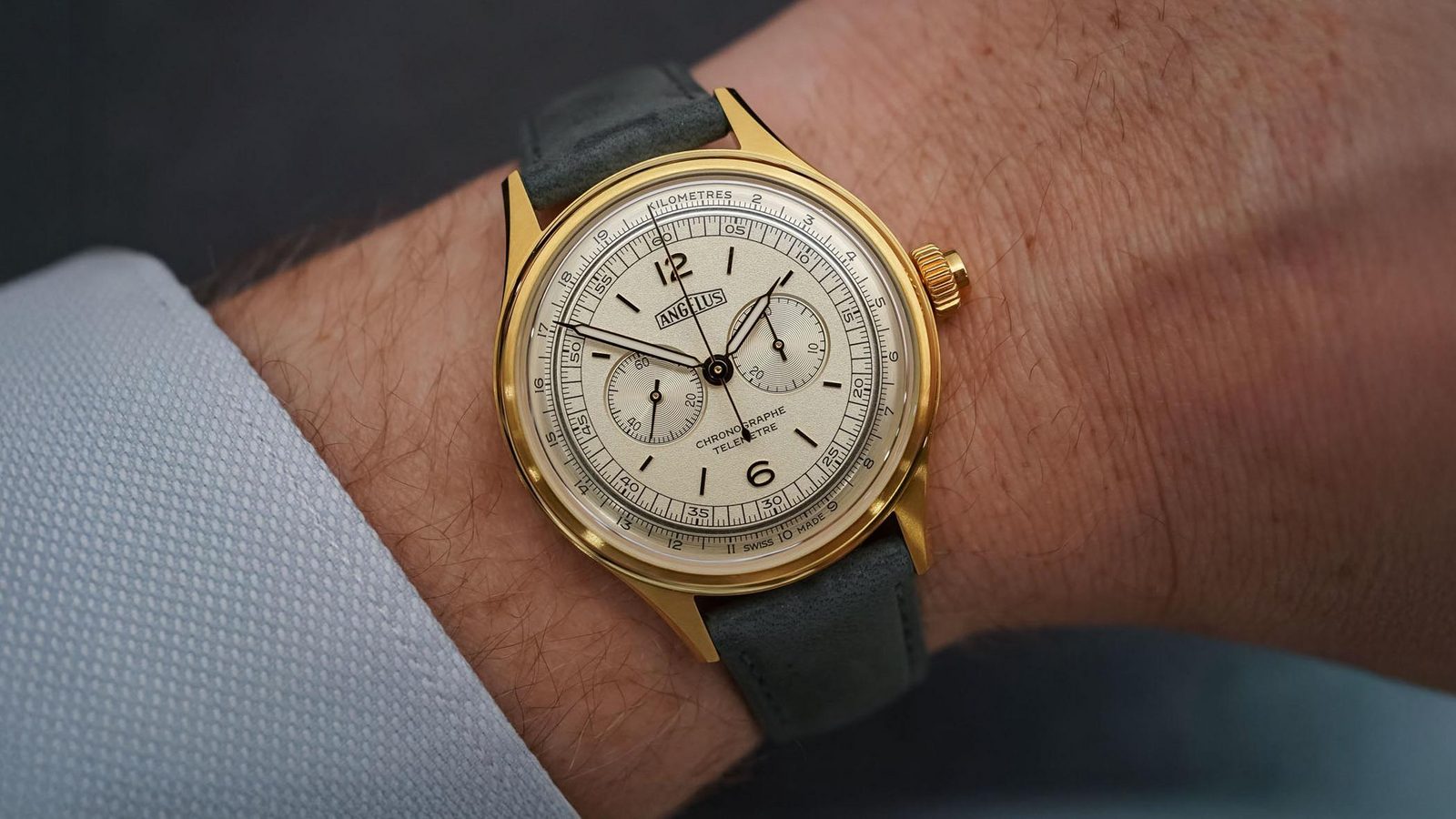 Angelus fits a tachymeter to its compact monopusher chronograph trio
