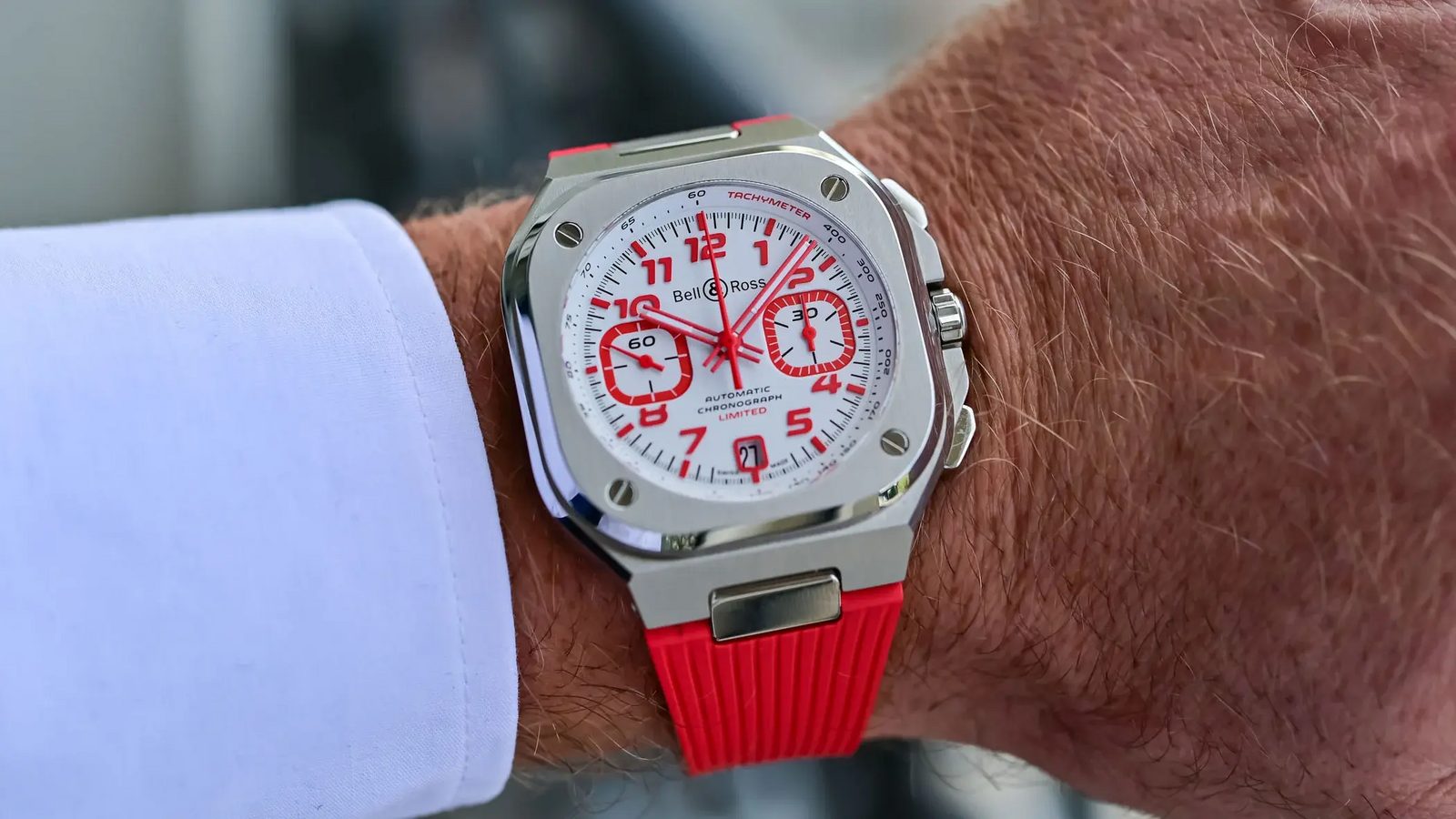 Bell & Ross BR-05 Chrono Snow Rocket honors a 255.50 km/h ski record