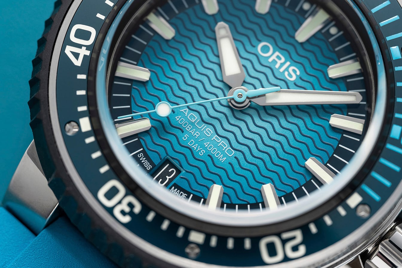 Oris Aquis Date Kelp Forest Limited Edition